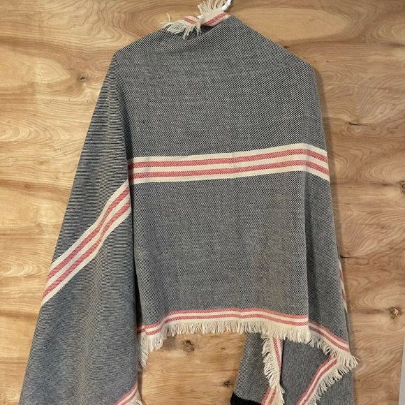 merona 32x78 red white blue striped fringed scarf - Picture 4 of 4